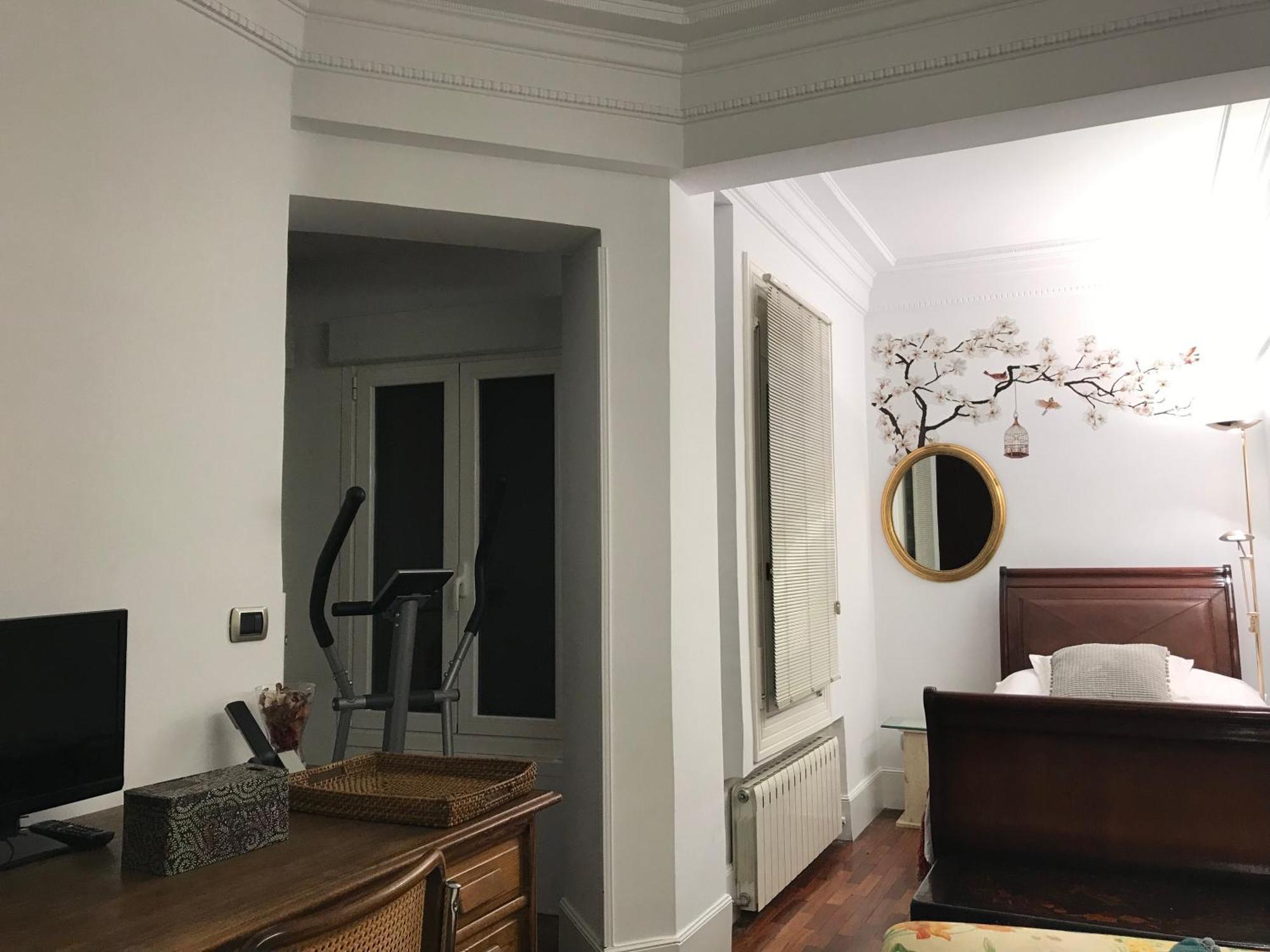 Habitacion Grande Y Confortable Con Bano Privado Junto A Guggenheim Бильбао Экстерьер фото